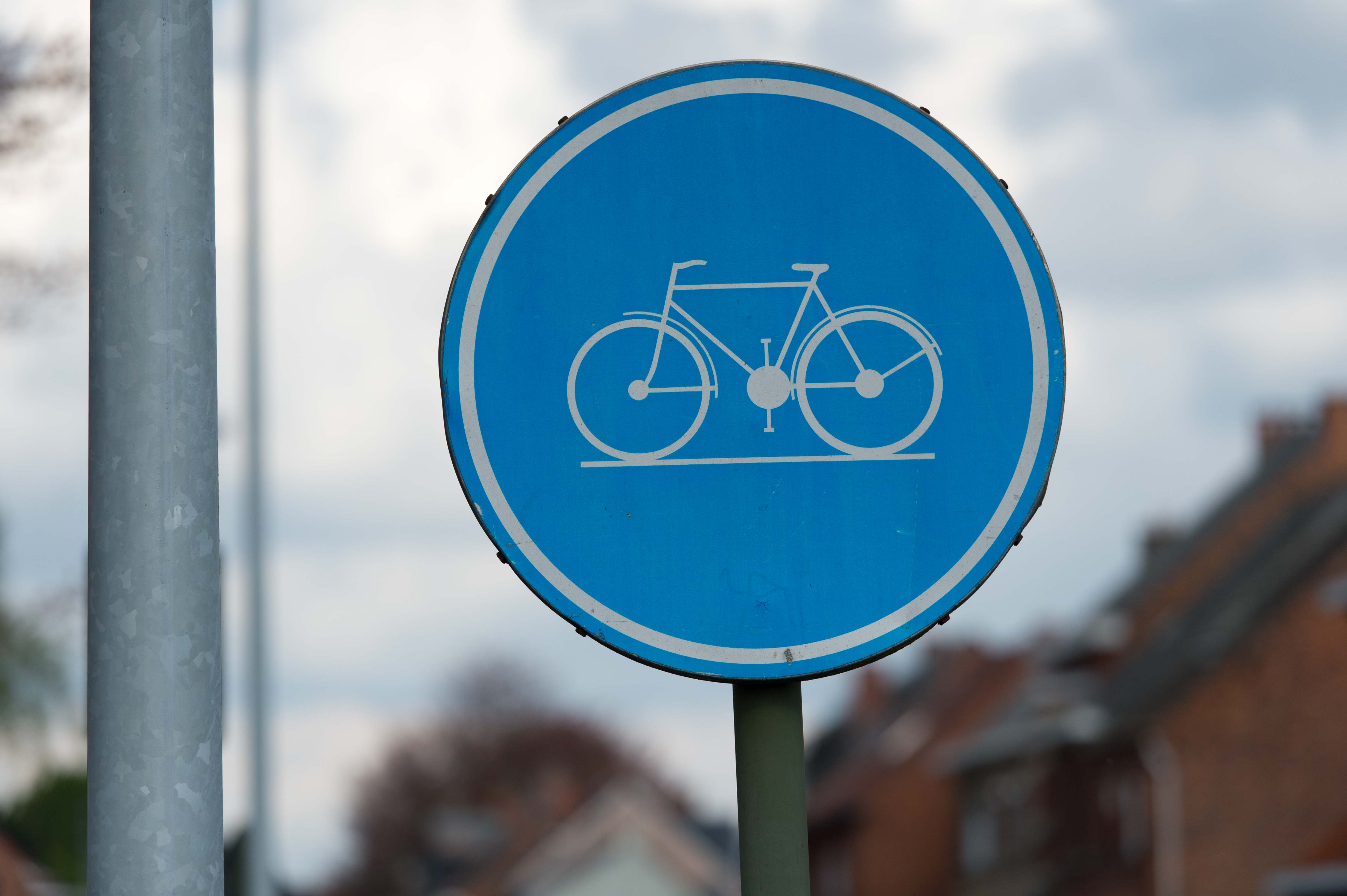 veiligverkeer.be | Op welke delen van de weg mag/moet je rijden met je  speedpedelec?