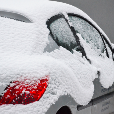 snelheid auto sneeuw